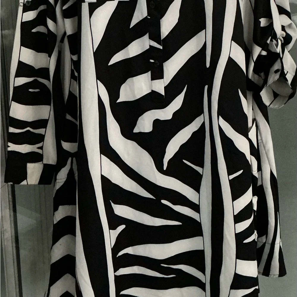 BUXOM CURVY BLACK AND WHITE ZEBRA PRINT SHIRT DRESS
